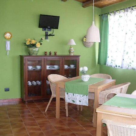 Bed and Breakfast Le Tre Caravelle Трабия Экстерьер фото